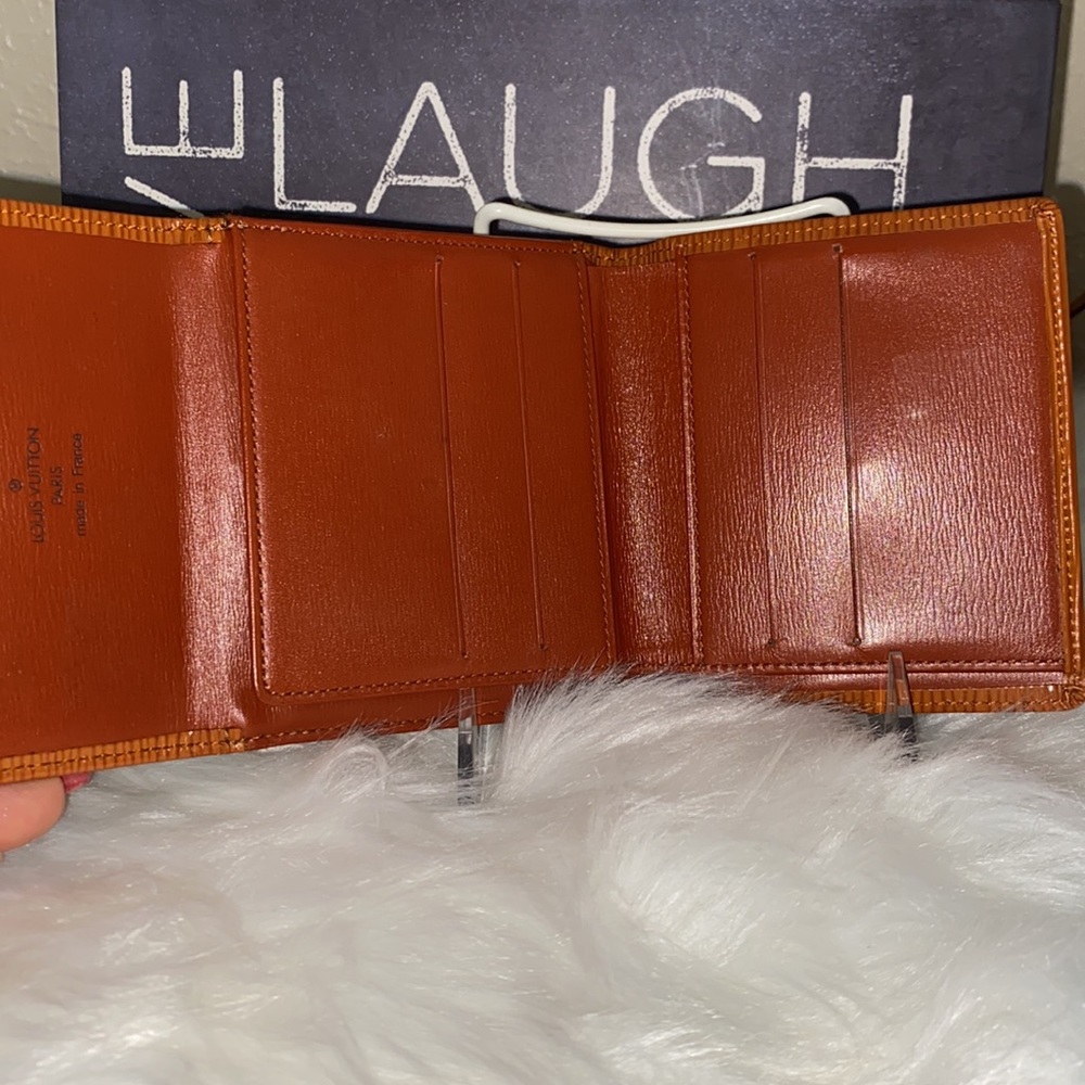 🌸Authentic Louis Vuitton Epi Leather Wallet Small Brown Unisex Bifold Wallet - Picture 4 of 9